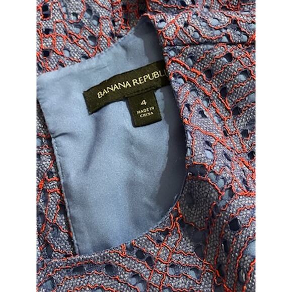 BANANA REPUBLIC Womens 4 Blue Red Lace Overlay Fit Flare Midi Asymmetrical Hem - Picture 6 of 7